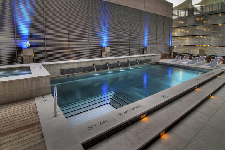 Stainless steel pool luxury resort — Aquashark